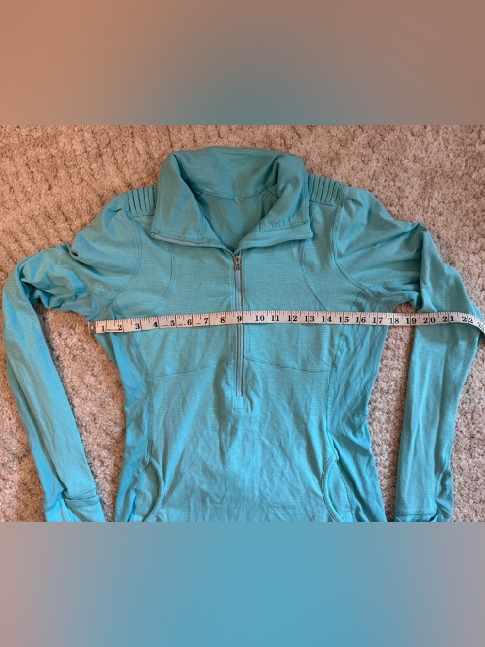 Lululemon Star Runner half-zip pullover in light blue - EUC size M best for 8 - Picture 3 of 9